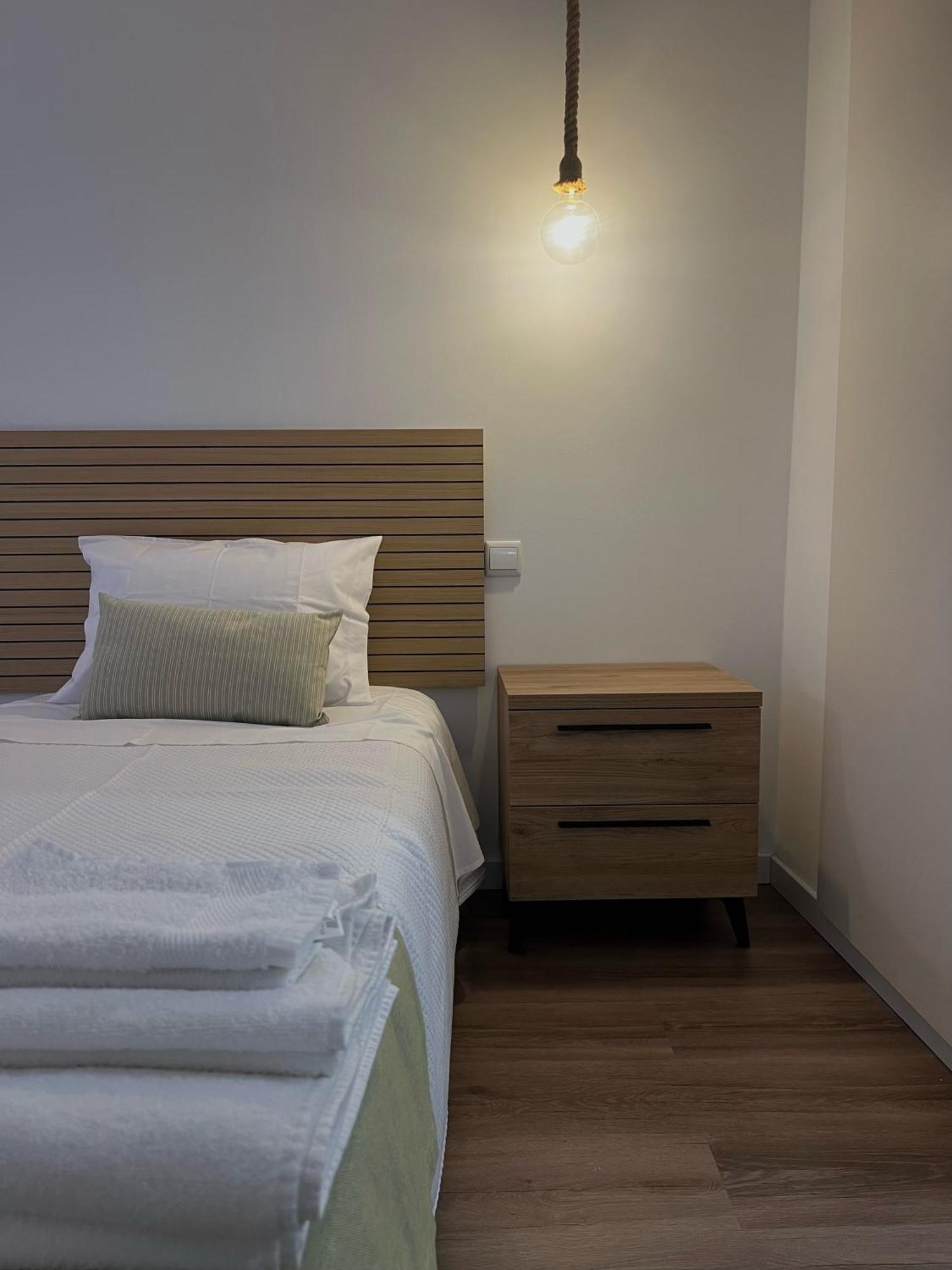 Al44 Hostel Беха Екстериор снимка